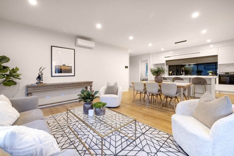 Photo of property in 5 Byron Drury Way, Riverhead, 0820