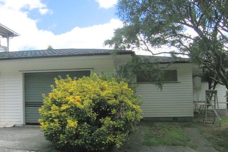 Photo of property in 14 Woodhouse Avenue, Karori, Wellington, 6012