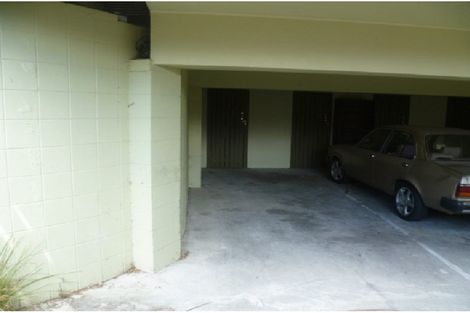 Photo of property in 1/9 Fuchsia Place, Birkdale, Auckland, 0626