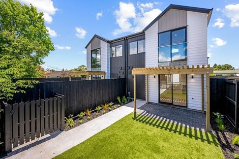 Photo of property in 1/721 Te Atatu Road, Te Atatu Peninsula, Auckland, 0610