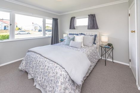 Photo of property in 5 Hurworth Place, College Estate, Whanganui, 4500
