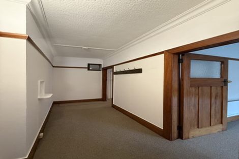 Photo of property in 5-5a Moncrieff Street, Mount Victoria, Wellington, 6011