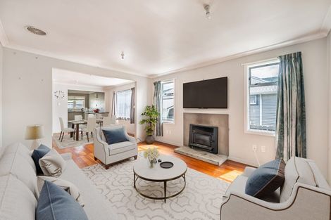 Photo of property in 7 Poplar Grove, Ebdentown, Upper Hutt, 5018