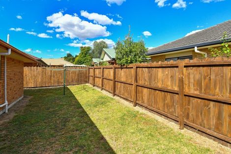 Photo of property in 6 Emmerdale Avenue, Papakura, 2110