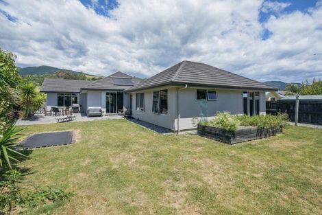 Photo of property in 39 Covent Drive, Stoke, Nelson, 7011