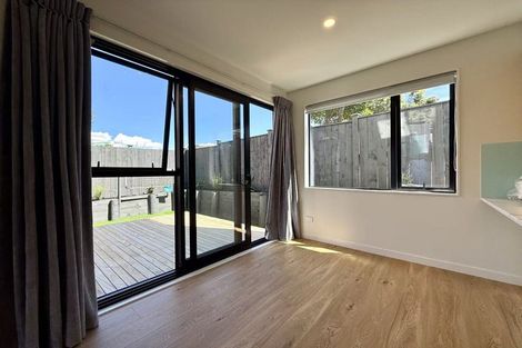 Photo of property in 28d Kereru Street, Henderson, Auckland, 0612