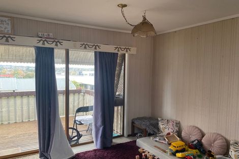 Photo of property in 2/26 Islington Avenue, New Lynn, Auckland, 0600
