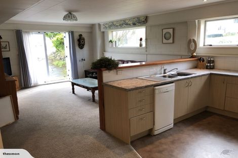 Photo of property in 125 Chamberlain Road, Massey, Auckland, 0614