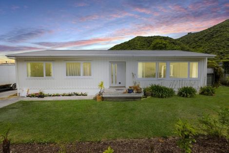 Photo of property in 63c Black Beech Street, Birchville, Upper Hutt, 5018