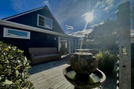 Photo of property in 161 Karewa Parade, Papamoa Beach, Papamoa, 3118