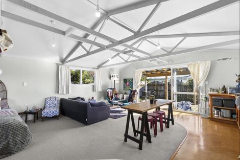 Photo of property in 670 Abel Tasman Drive, Clifton, Takaka, 7183