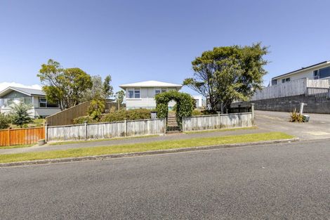 Photo of property in 26 Clearmont Crescent, Blagdon, New Plymouth, 4310