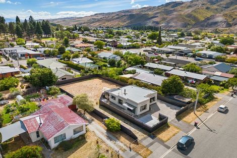 Photo of property in 35a Ray Street, Cromwell, 9310