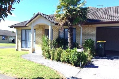 Photo of property in 1 Belcoo Crescent, East Tamaki, Auckland, 2013