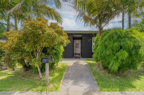 Photo of property in 1 Summer Lane, Tairua, 3508