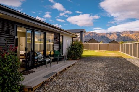 Photo of property in 6 Hewson Crescent, Lake Hawea, Wanaka, 9382
