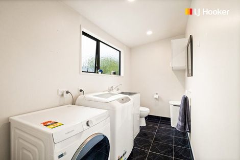 Photo of property in 21 Binnie Street, Abbotsford, Dunedin, 9018