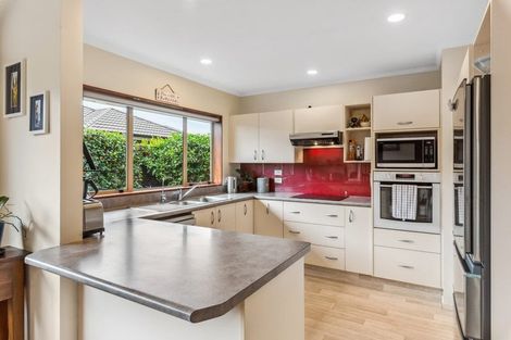 Photo of property in 96 Cedar Drive, Paraparaumu Beach, Paraparaumu, 5032