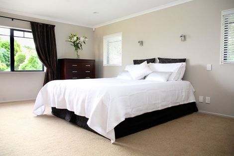 Photo of property in 245c Hill Road, The Gardens, Auckland, 2105