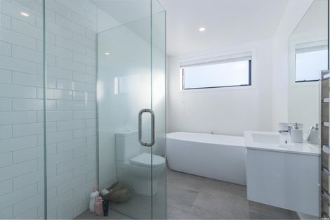 Photo of property in 14 Longlands Street, Lake Hayes Estate, Queenstown, 9304