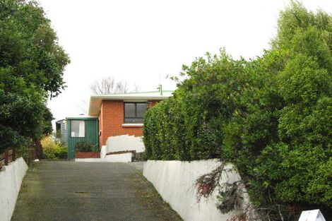 Photo of property in 34 Bayne Terrace, Macandrew Bay, Dunedin, 9014