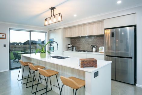 Photo of property in 43 Seachange Drive, Leamington, Cambridge, 3432