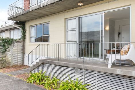 Photo of property in 2/34 Watea Road, Sandringham, Auckland, 1025