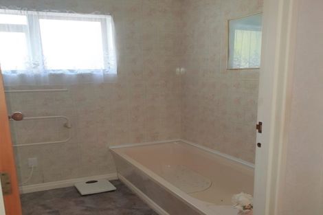 Photo of property in 1/4 Churchill Terrace, Waiuku, 2123