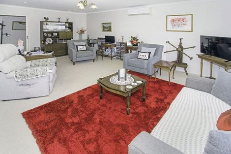 Photo of property in Holdsworth Villas, 59/2 William Donald Drive, Solway, Masterton, 5810