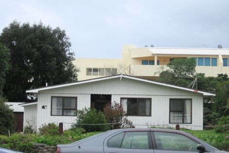 Photo of property in 48 Seaview Road, Paraparaumu Beach, Paraparaumu, 5032