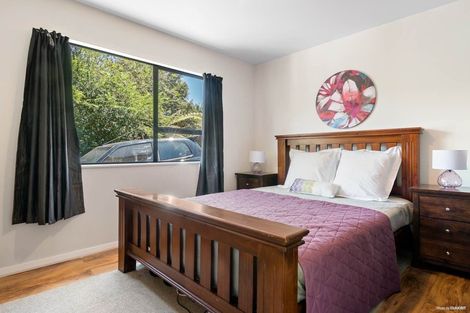 Photo of property in 1/53 Topliss Drive, Northcross, Auckland, 0632