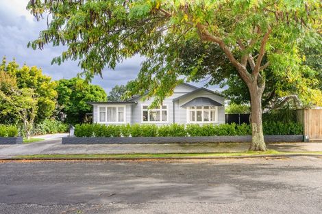 Photo of property in 10 Kingswood Street, Takaro, Palmerston North, 4412