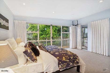 Photo of property in 27a Clairville Crescent, Wai O Taiki Bay, Auckland, 1072