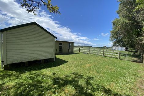 Photo of property in 27 Park Lane, Kaponga, Hawera, 4679
