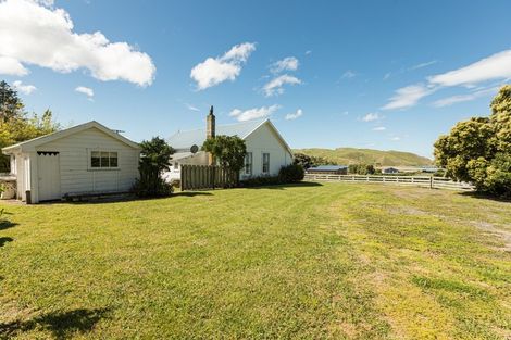 Photo of property in 2 Paua Place, Aramoana, Omakere, 4271