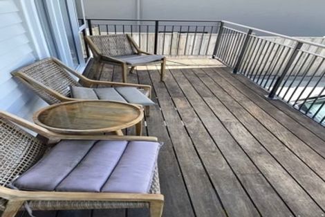 Photo of property in 11 Quibray Place, Botany Downs, Auckland, 2010