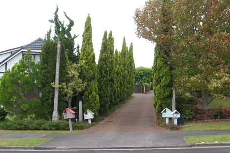 Photo of property in 1/24 Cherub Place, West Harbour, Auckland, 0618