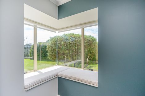 Photo of property in 9 Foxtail Fern, Kelvin Grove, Palmerston North, 4414