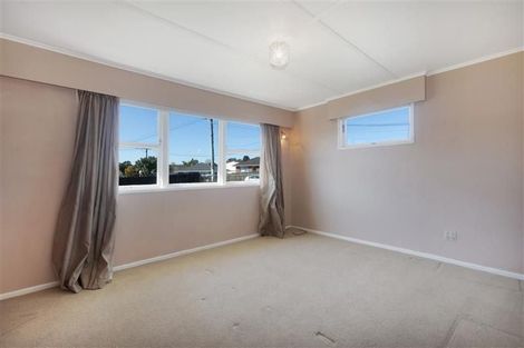 Photo of property in 56 Orams Road, Hillpark, Auckland, 2102