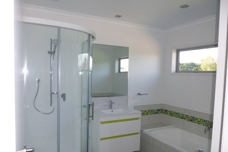 Photo of property in 18 Raptor Way, Welcome Bay, Tauranga, 3175