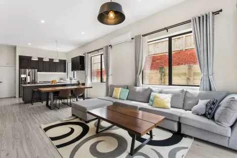 Photo of property in 1 Barrique Road, Kumeu, 0810