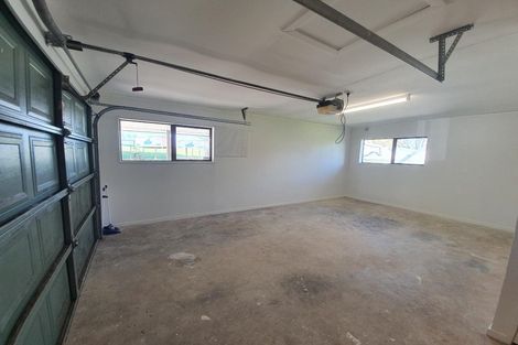 Photo of property in 143 Hamlin Road, Ardmore, Papakura, 2582