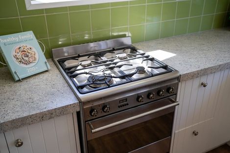 Photo of property in 2 Pepys Place, Leamington, Cambridge, 3432