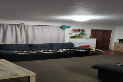 Photo of property in 2/27 Miro Street, New Lynn, Auckland, 0600