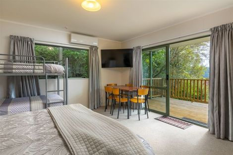 Photo of property in 21 Amelia Crescent, Waikawa, Picton, 7220