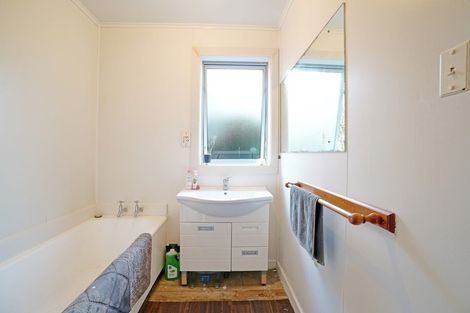 Photo of property in 53 Severn Street, Clifton, Invercargill, 9812