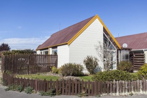 Photo of property in 19 Bentley Street, Russley, Christchurch, 8042