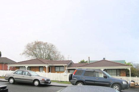 Photo of property in 2/59 Buscomb Avenue, Henderson, Auckland, 0610