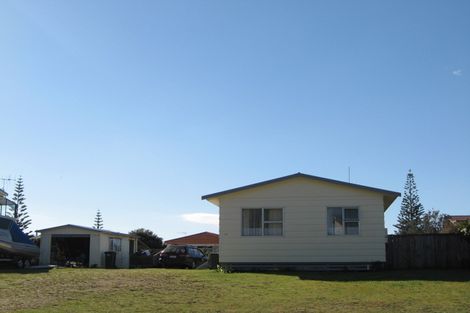Photo of property in 27 Eruini Street, Ohope, 3121