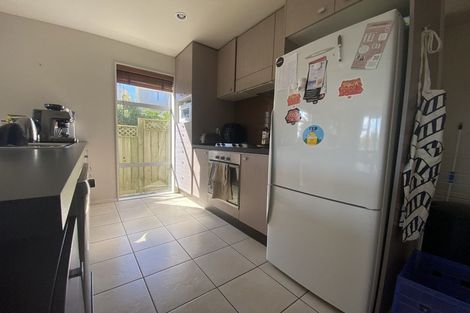 Photo of property in 38b Ruskin Road, Newlands, Wellington, 6037